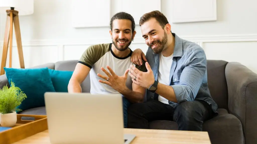 Same-Sex couple gets married online