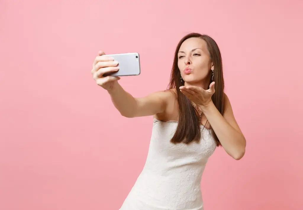 Couples Wanting Long Distance Weddings now Using Virtual Weddings Instead of Using a Proxy