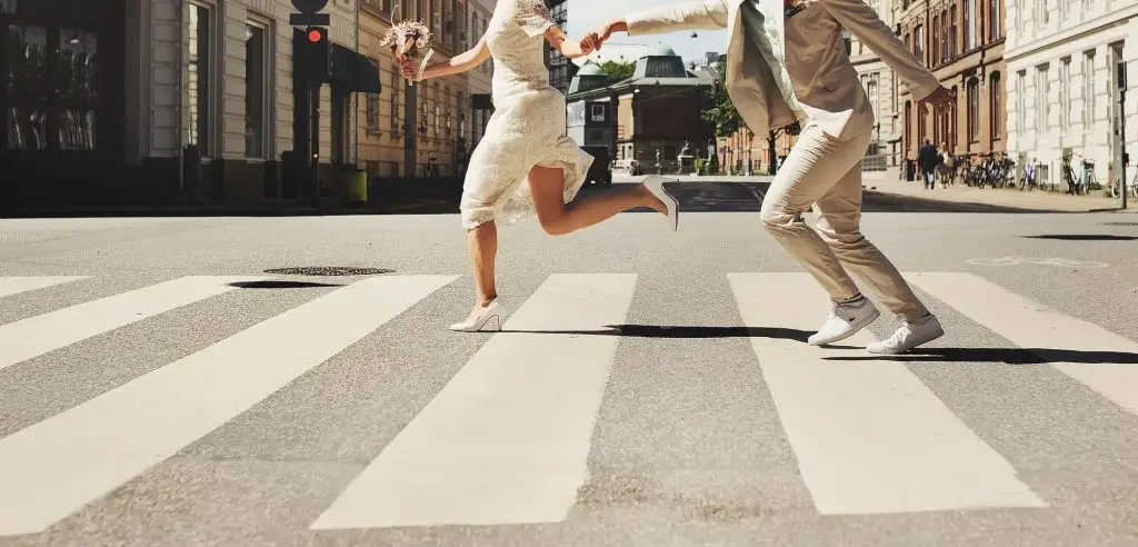 Getting Married Fast: How to Tie the Knot in 48 Hours (or Less!)